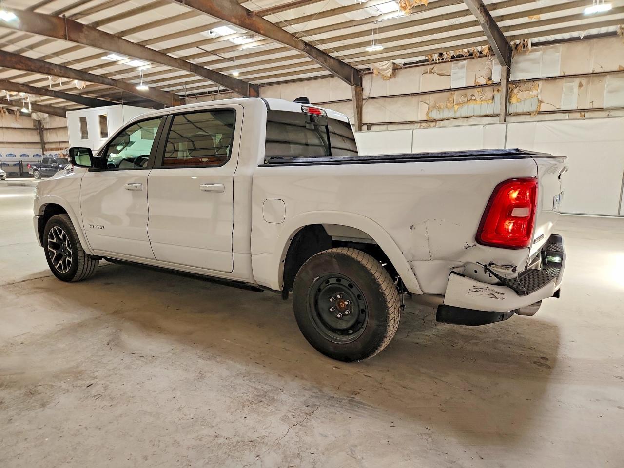 2026 RAM 1500 LARAMIE — снимка 2