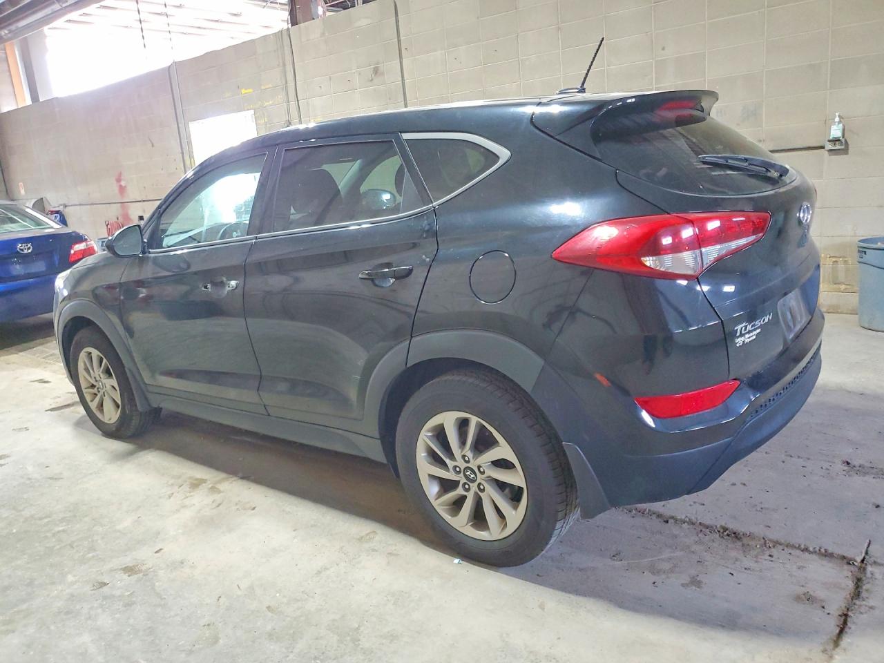 2017 HYUNDAI TUCSON SE — снимка 2