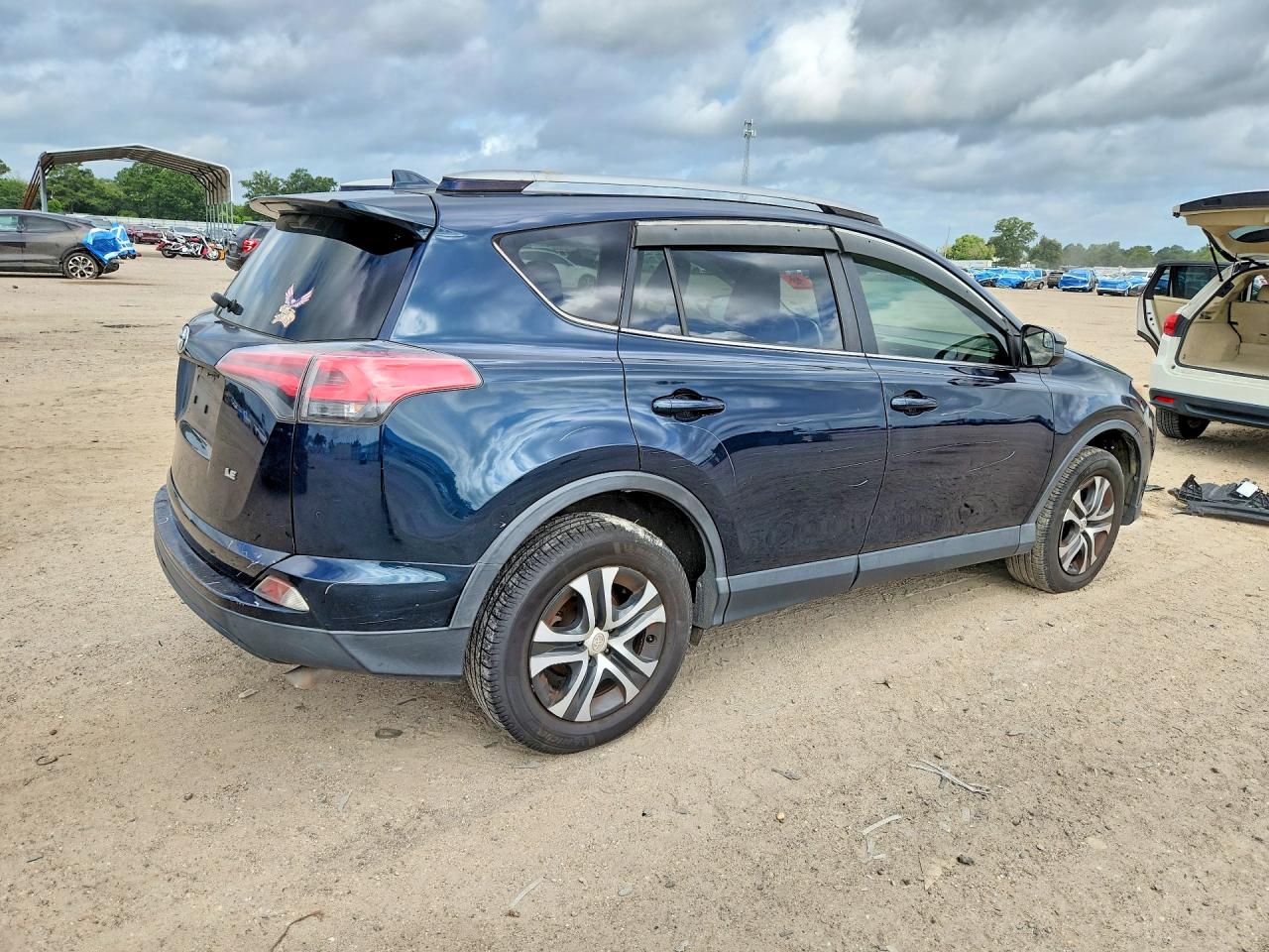 2017 TOYOTA RAV4 LE — снимка 3