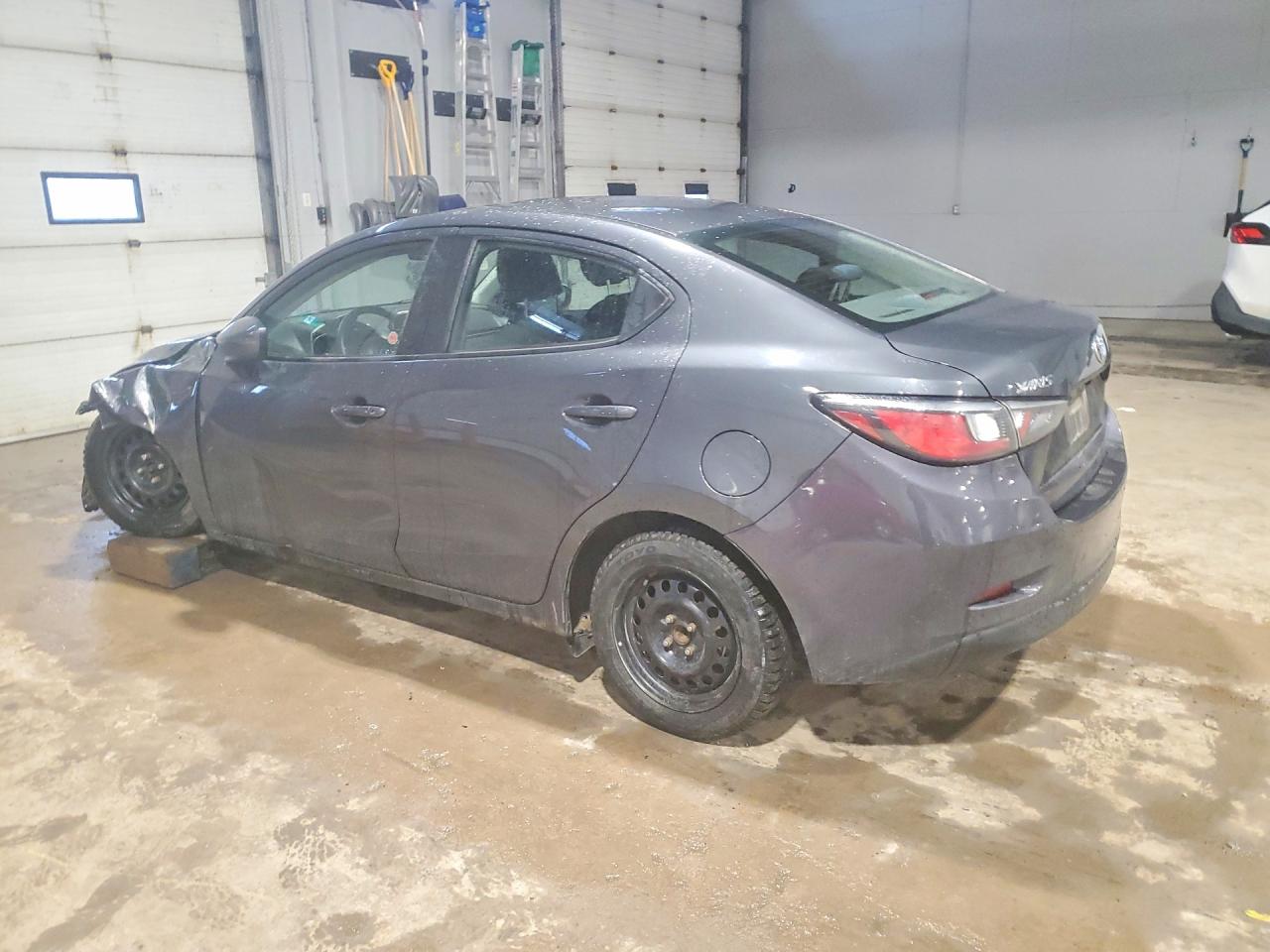 2016 TOYOTA YARIS — снимка 2