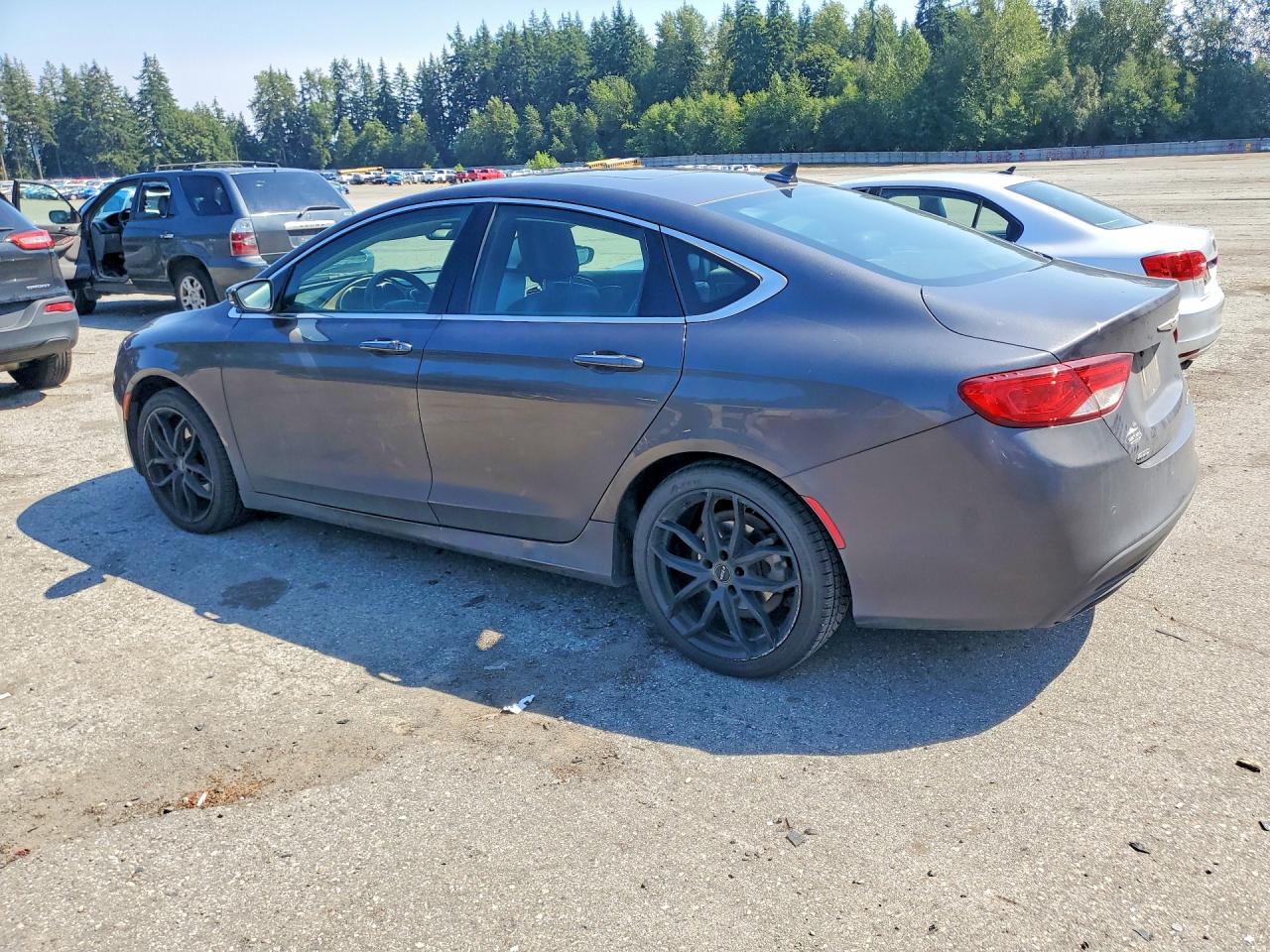 2015 CHRYSLER 200 C — снимка 2