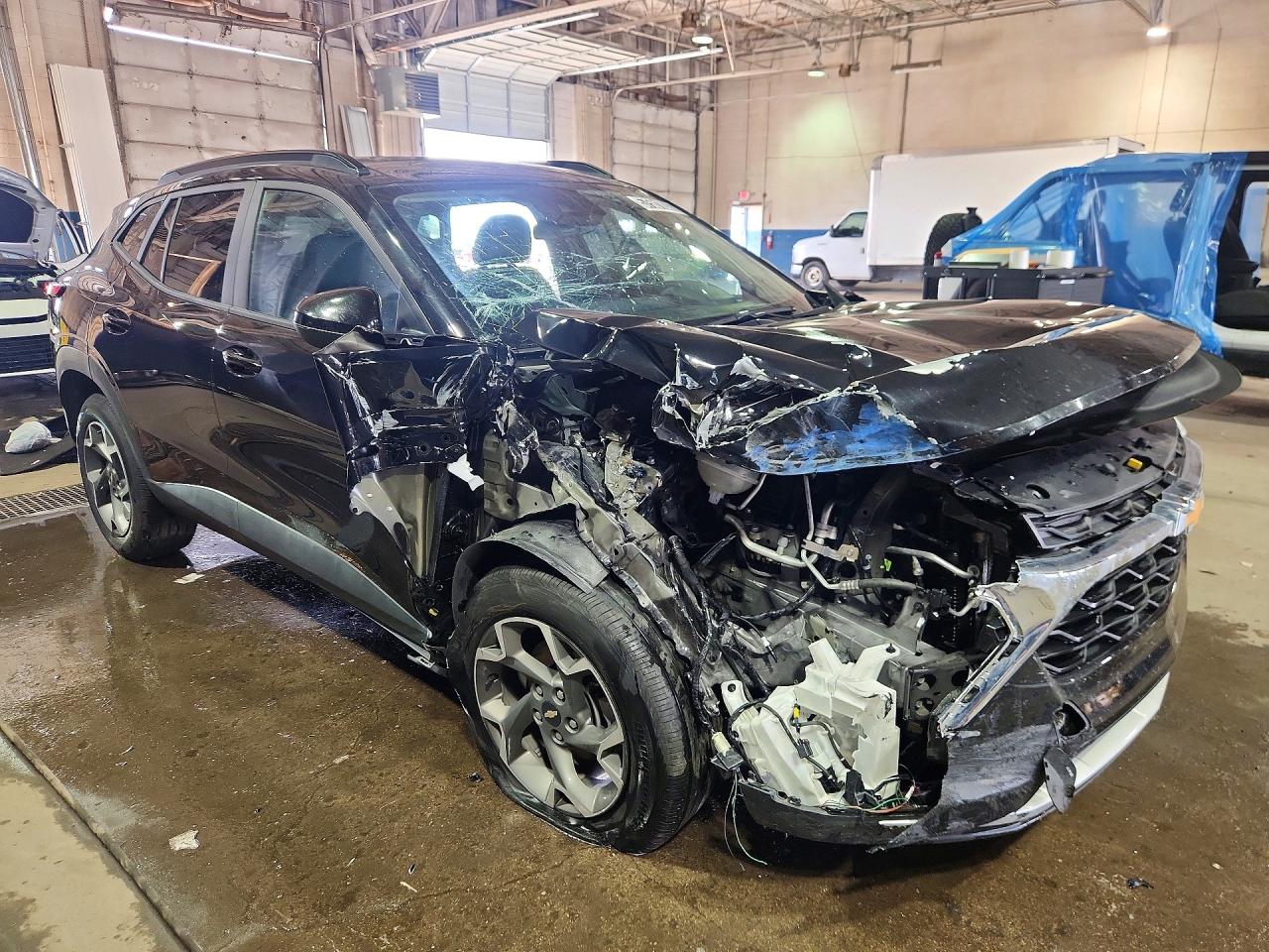 2025 CHEVROLET TRAX 1LT — снимка 4