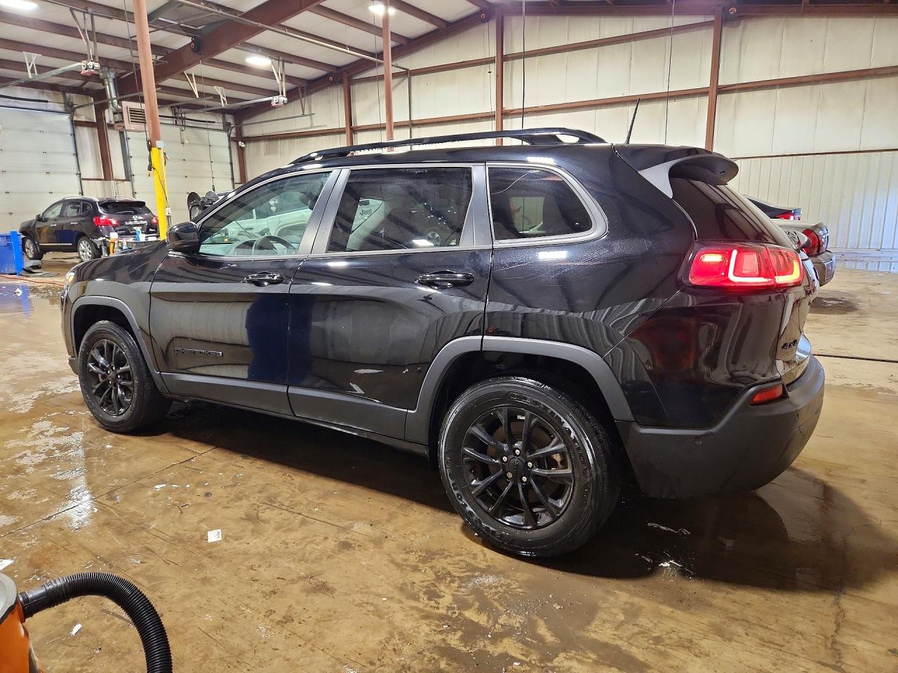 2023 JEEP CHEROKEE ALTITUDE LUX — снимка 2