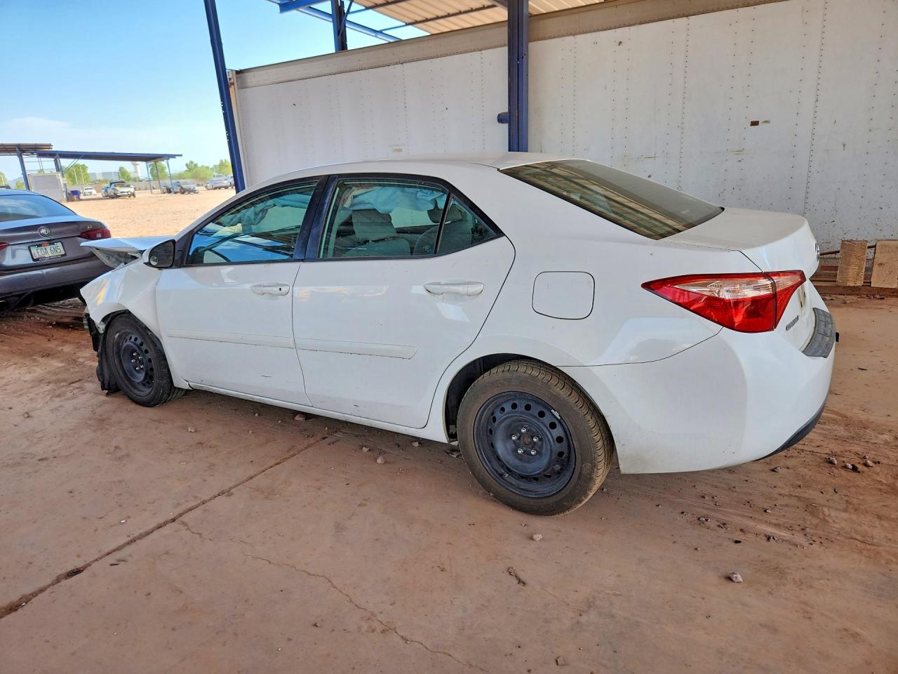 2017 TOYOTA COROLLA LE — снимка 2