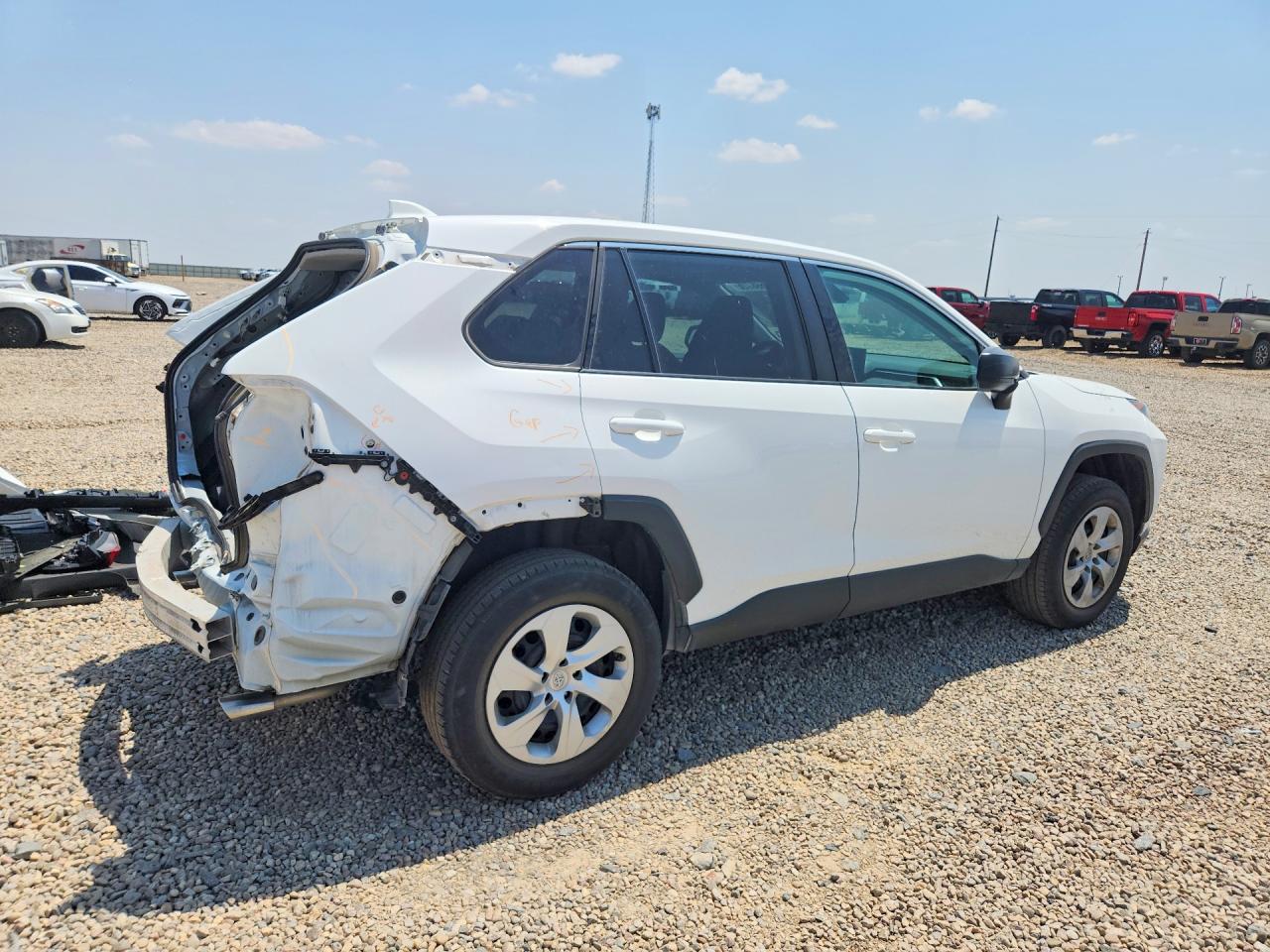 2022 TOYOTA RAV4 LE — снимка 3
