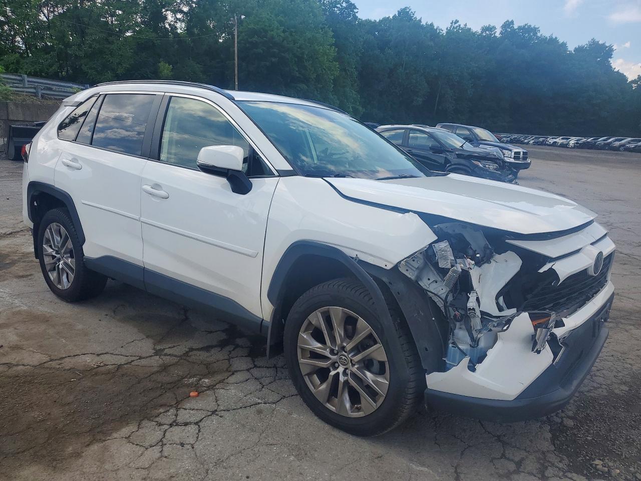2019 TOYOTA RAV4 XLE PREMIUM — снимка 4