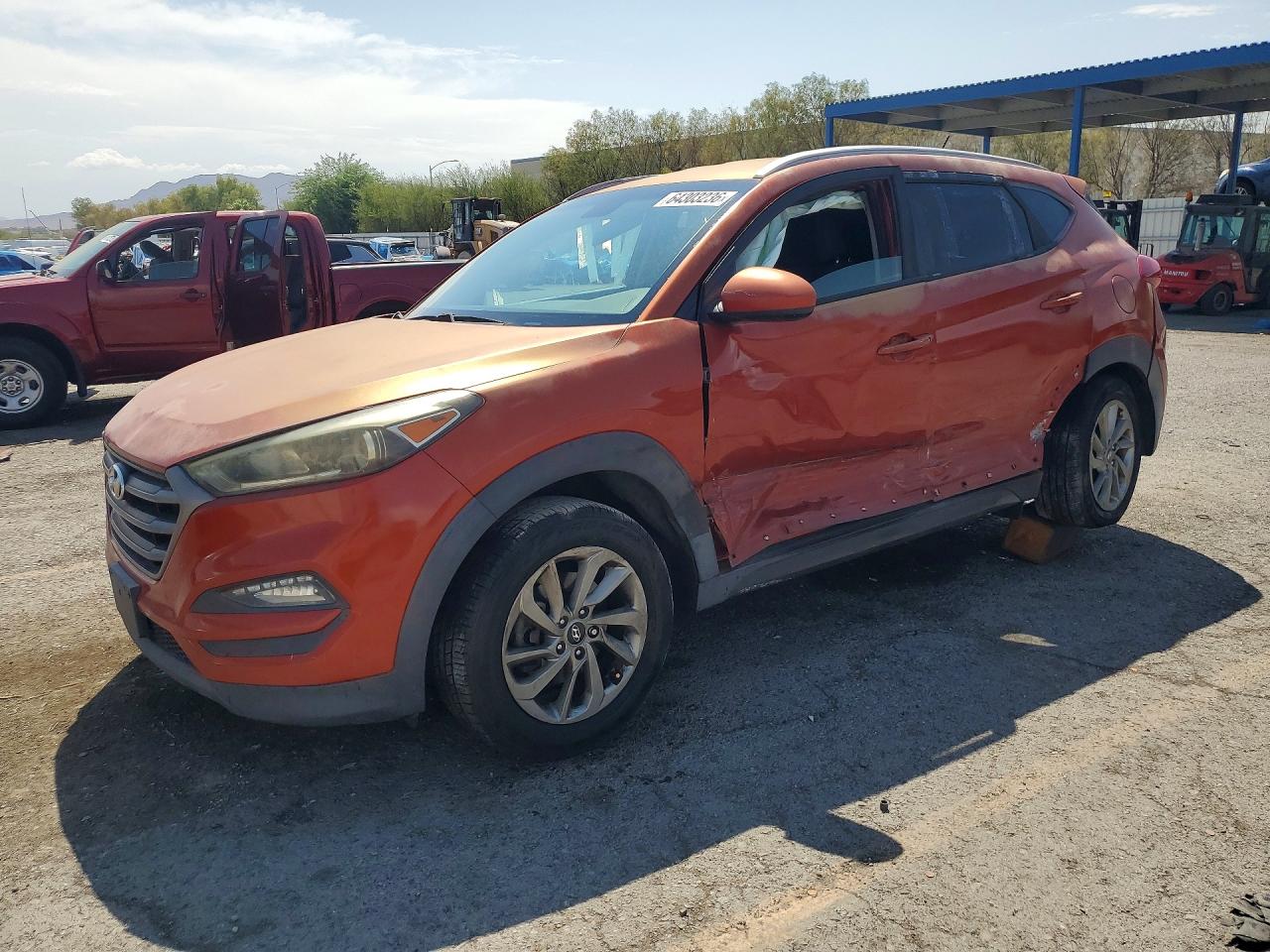 2016 HYUNDAI TUCSON SE