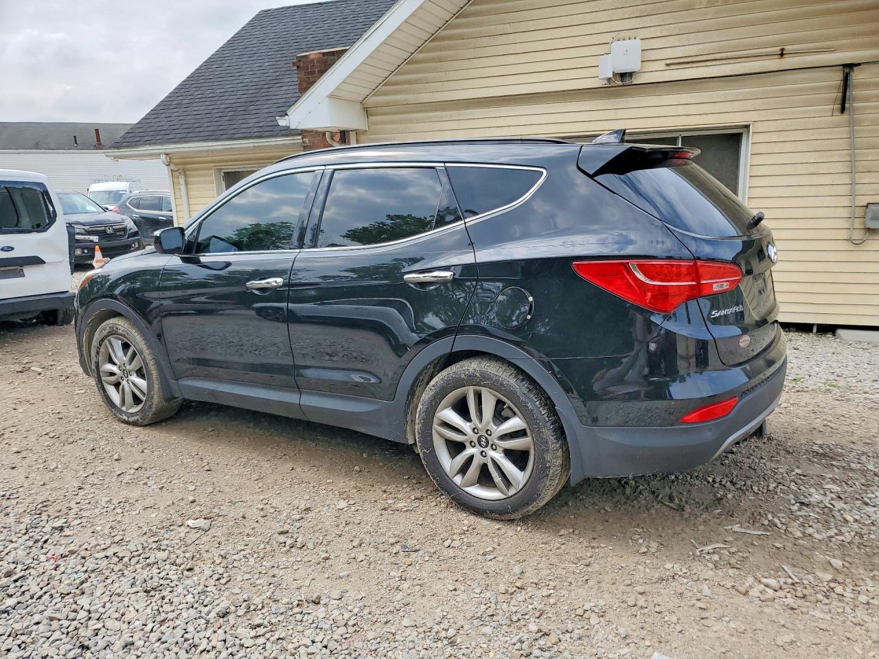2015 HYUNDAI SANTA FE SPORT 2.0T — снимка 2