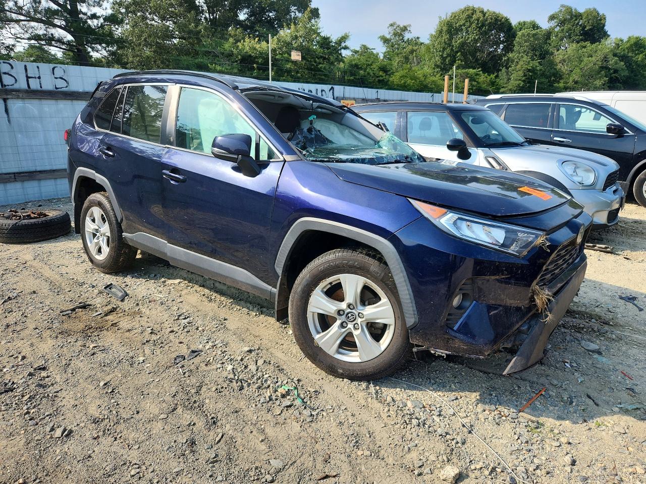 2020 TOYOTA RAV4 XLE — снимка 4
