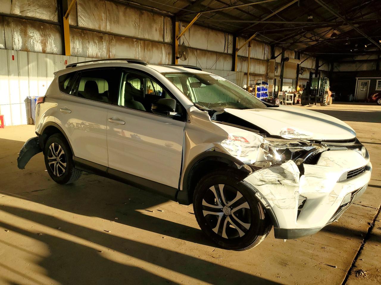 2018 TOYOTA RAV4 LE — снимка 4