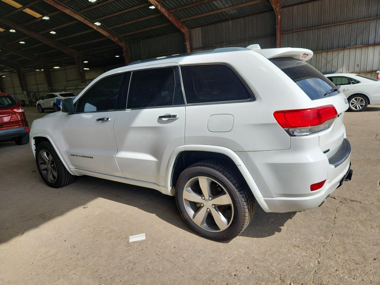 2015 JEEP GRAND CHEROKEE OVERLAND — снимка 2
