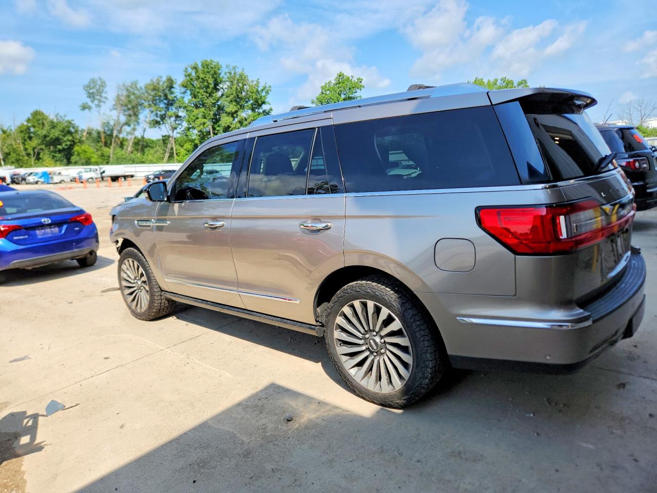 2019 LINCOLN NAVIGATOR RESERVE — снимка 2