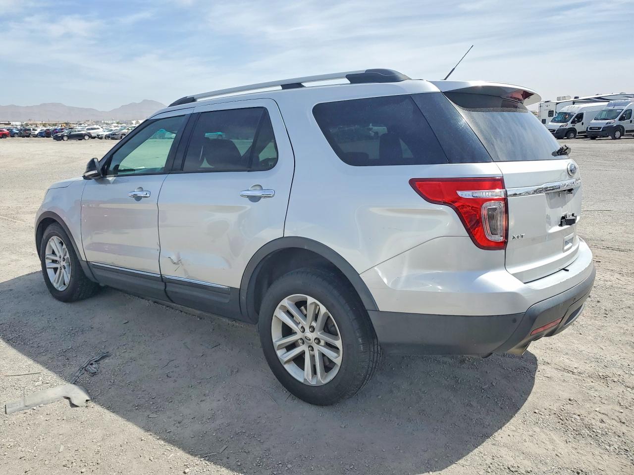 2015 FORD EXPLORER XLT — снимка 2