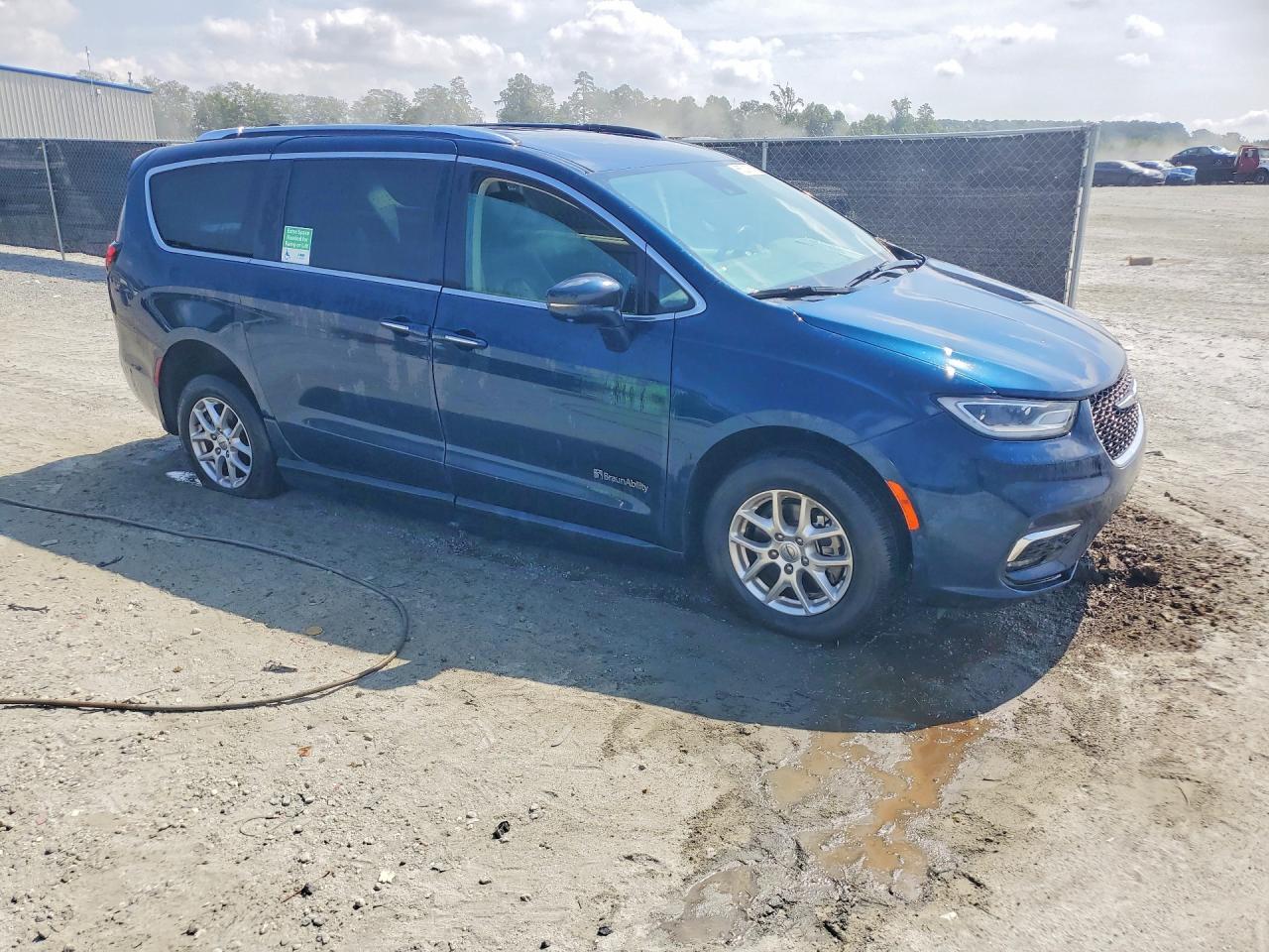 2021 CHRYSLER PACIFICA TOURING L — снимка 4