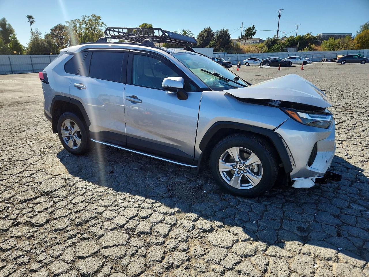 2022 TOYOTA RAV4 XLE — снимка 4