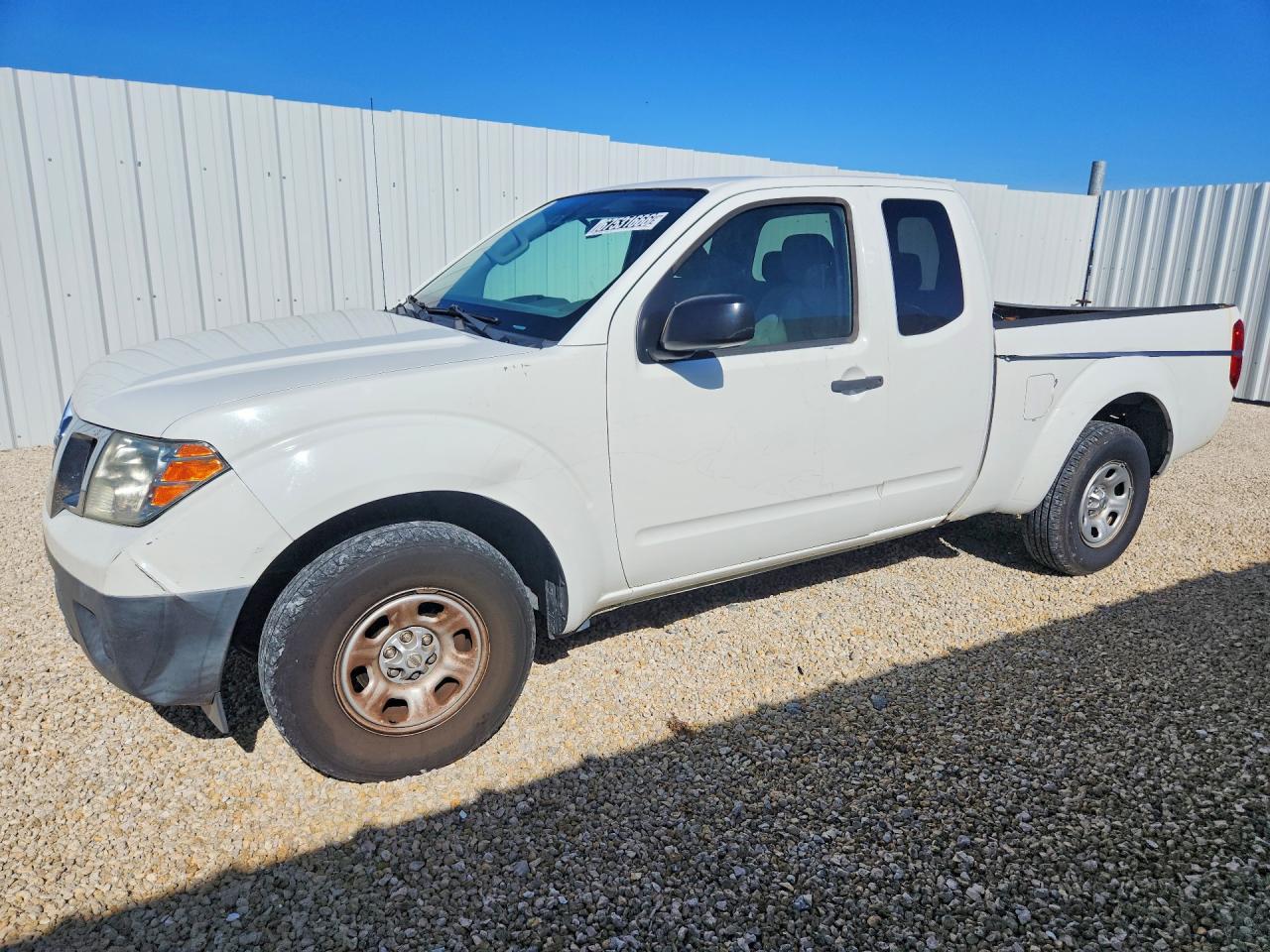 2019 NISSAN FRONTIER S