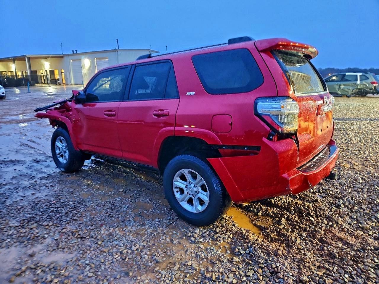 2023 TOYOTA 4RUNNER SR5 — снимка 2