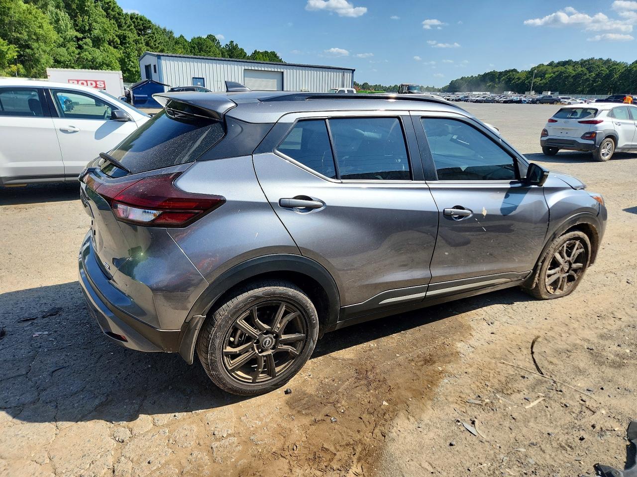 2024 NISSAN KICKS SR — снимка 3