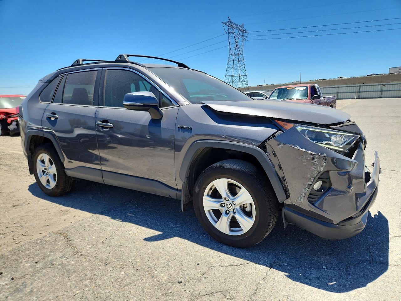2021 TOYOTA RAV4 XLE — снимка 4
