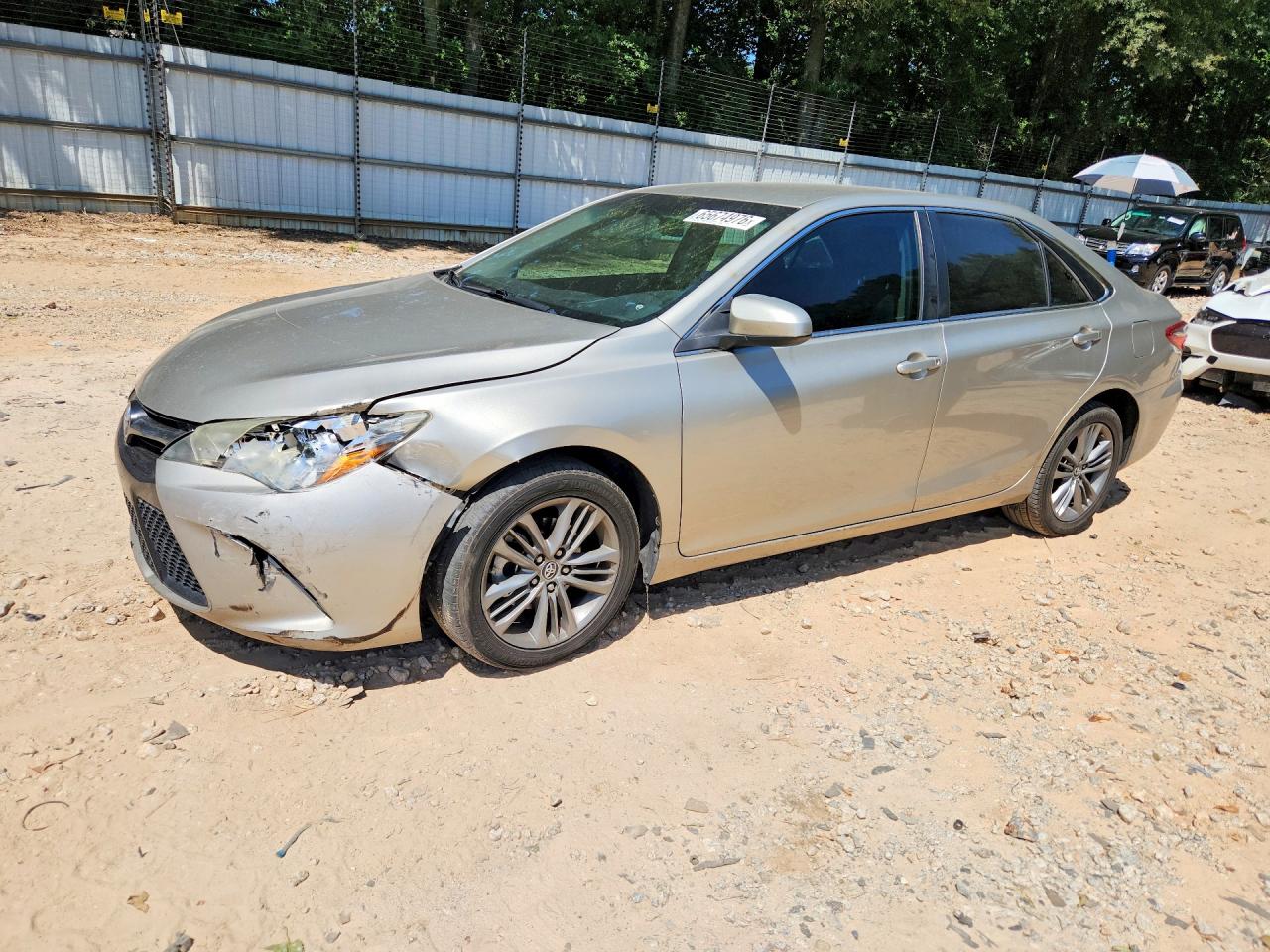 2015 TOYOTA CAMRY SE