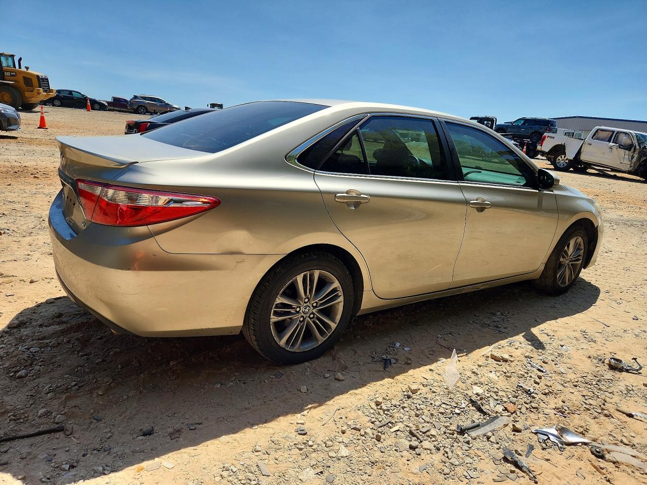 2015 TOYOTA CAMRY SE — снимка 3