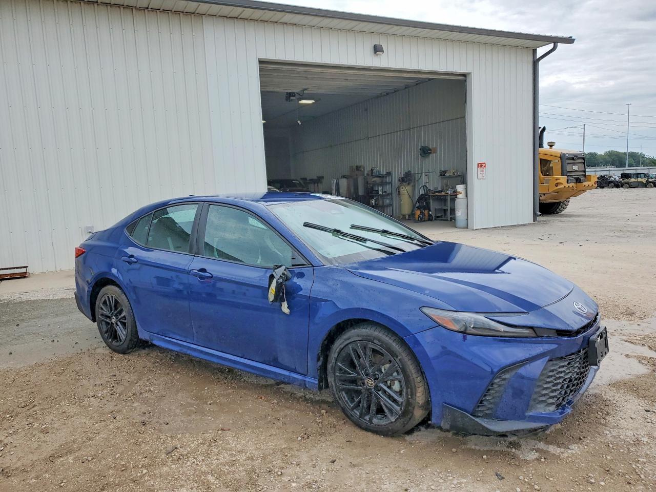 2025 TOYOTA CAMRY SE — снимка 4