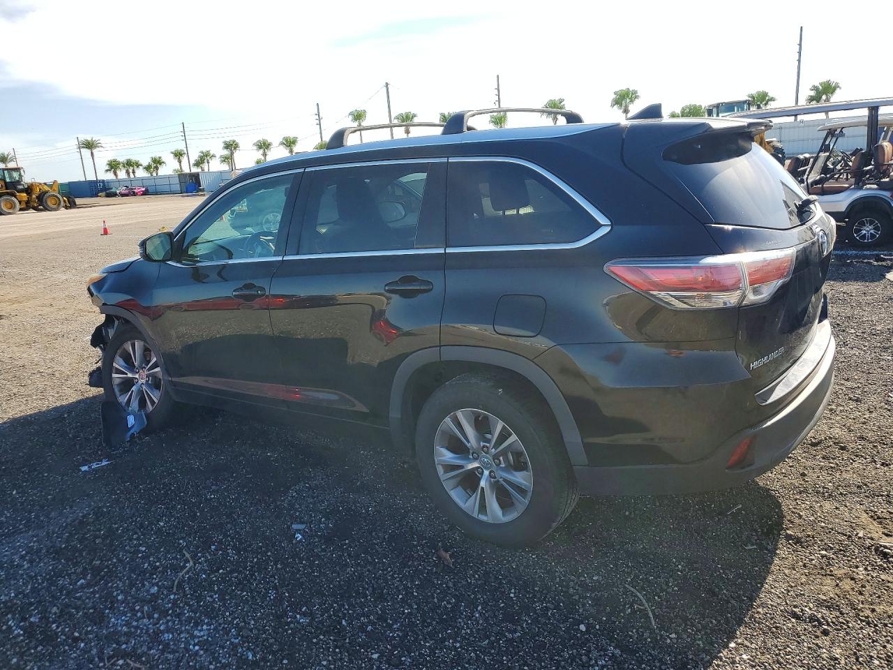 2015 TOYOTA HIGHLANDER XLE — снимка 2