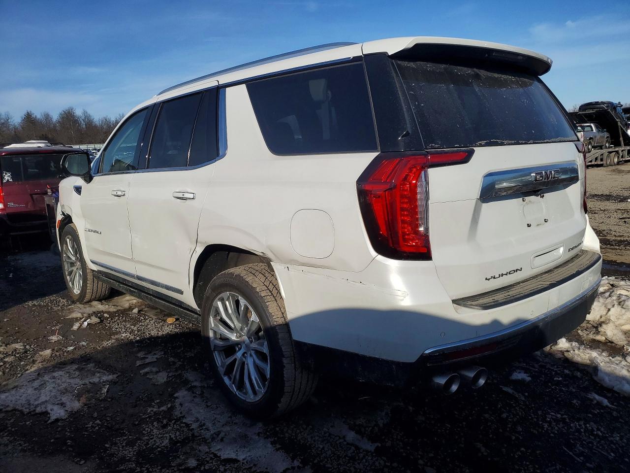 2022 GMC YUKON DENALI — снимка 2