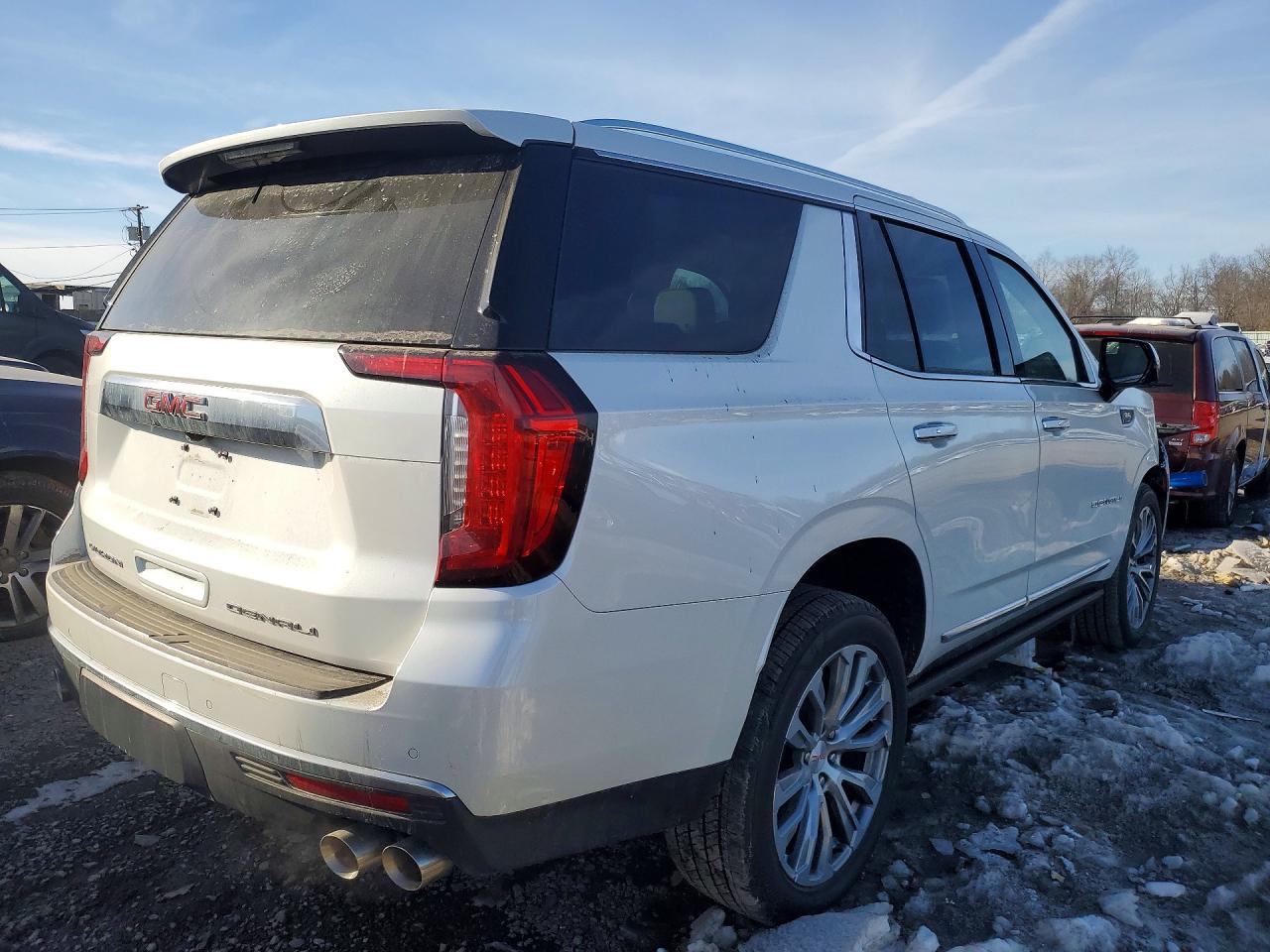 2022 GMC YUKON DENALI — снимка 3