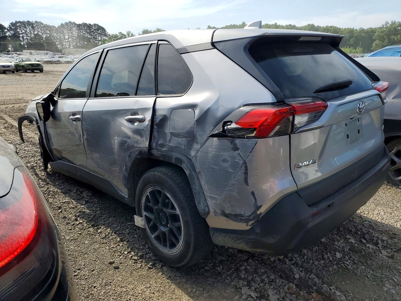 2022 TOYOTA RAV4 LE — снимка 2