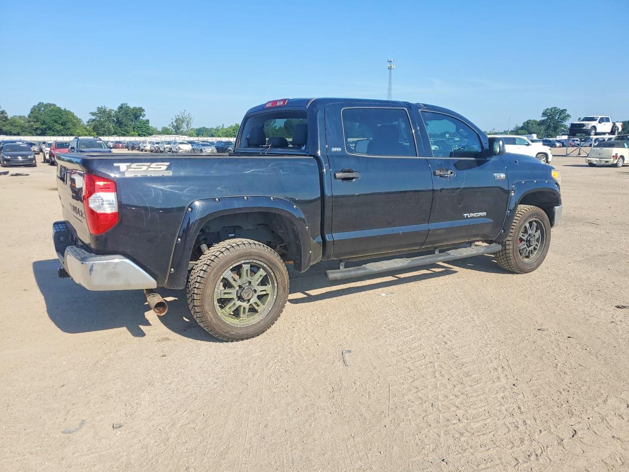 2015 TOYOTA TUNDRA SR5 — снимка 3