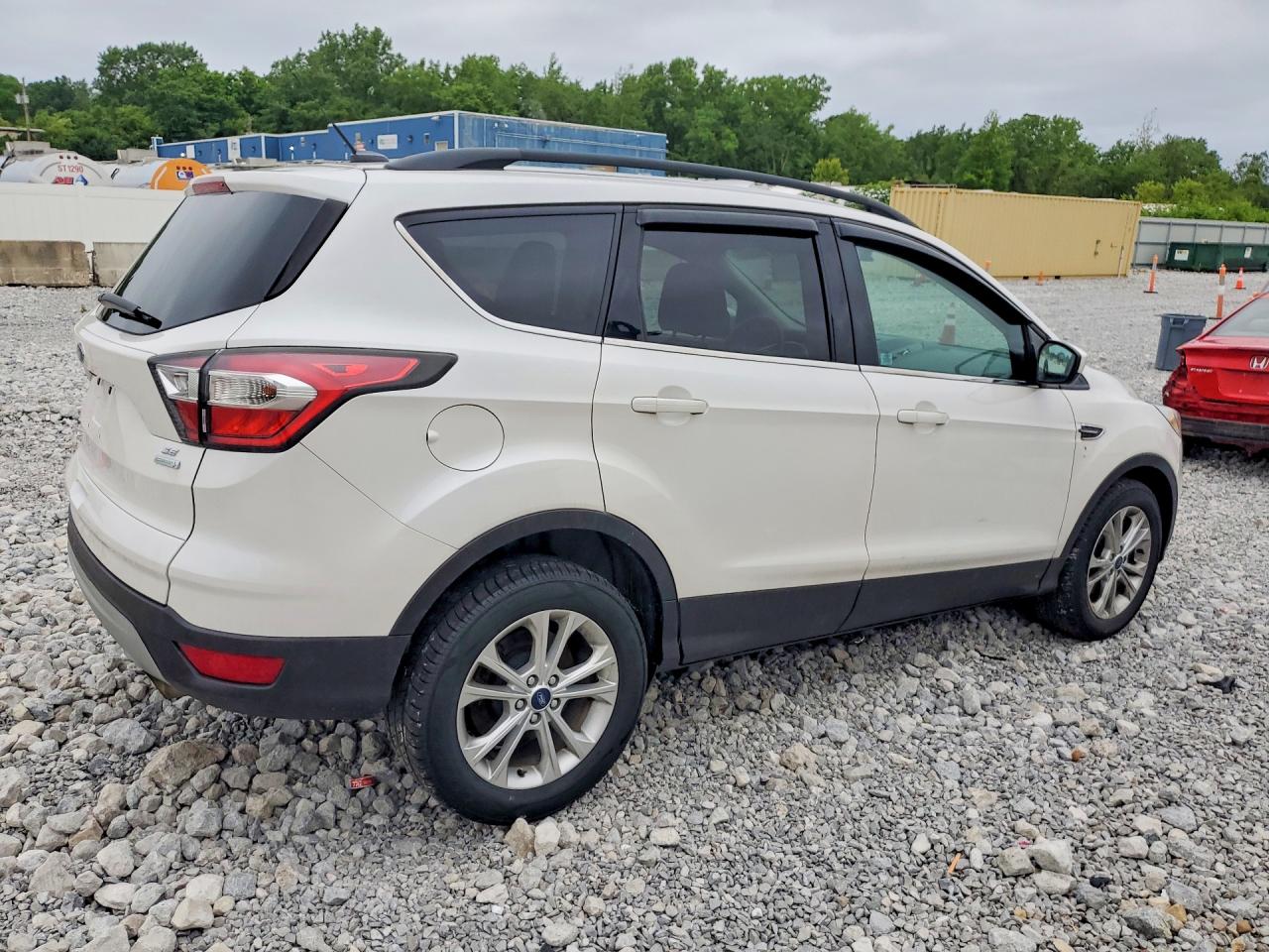 2017 FORD ESCAPE SE — снимка 3