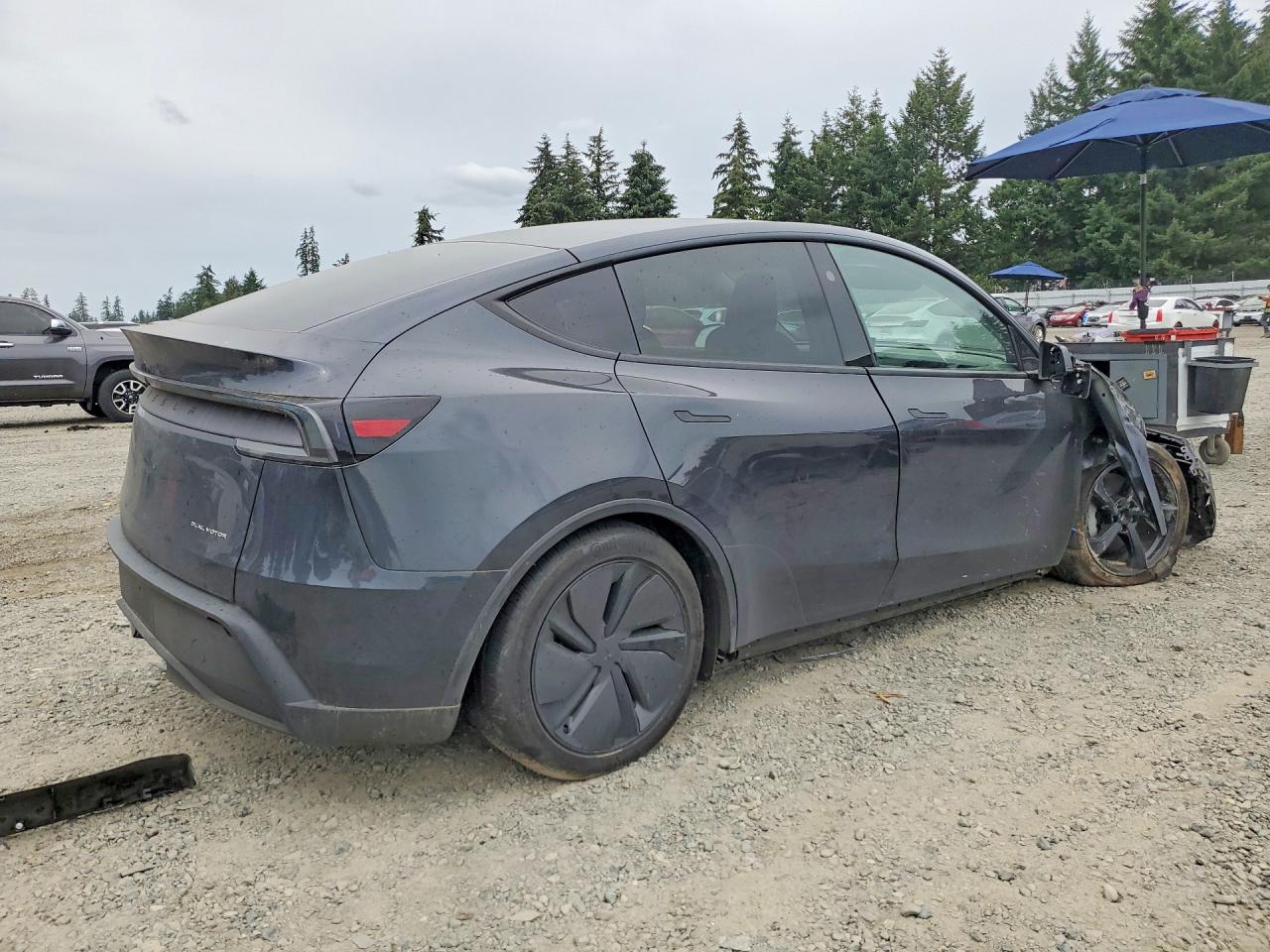 2026 TESLA MODEL Y — снимка 3