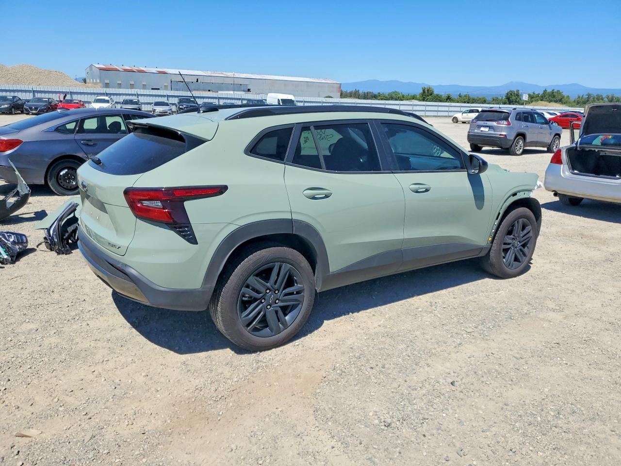 2025 CHEVROLET TRAX ACTIV — снимка 3