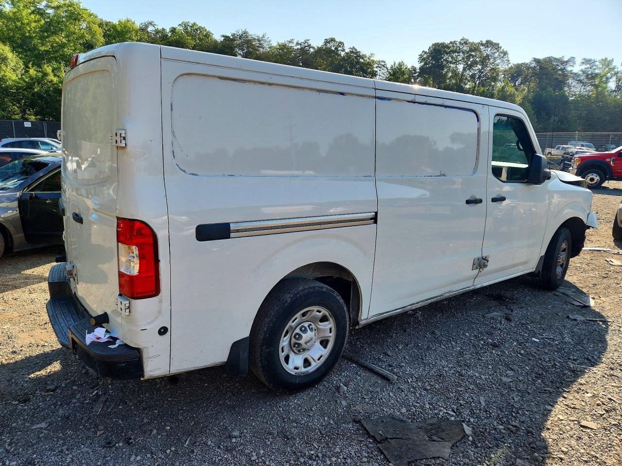 2017 NISSAN NV 1500 — снимка 3