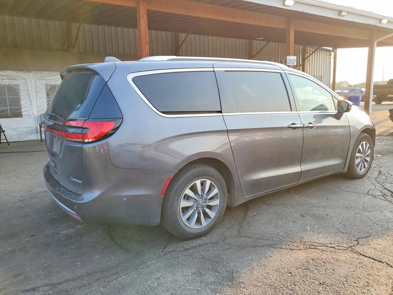 2021 CHRYSLER PACIFICA HYBRID TOURING L — снимка 3