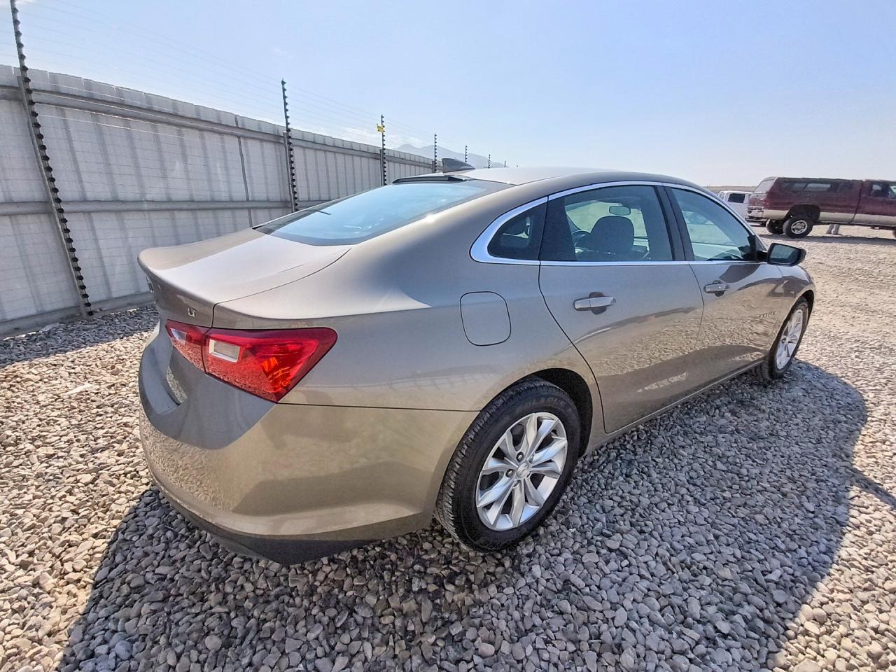 2023 CHEVROLET MALIBU LT — снимка 3