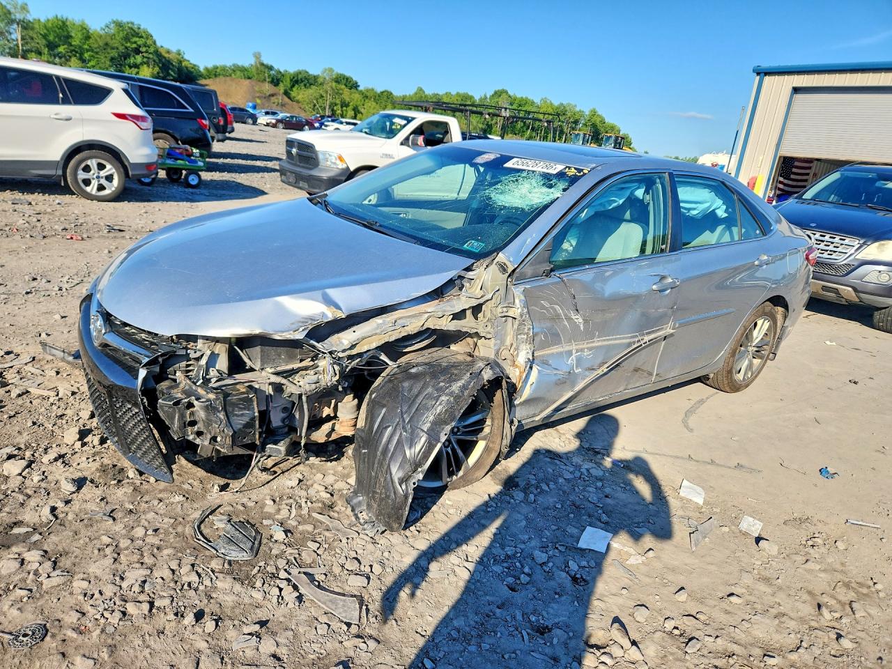 2015 TOYOTA CAMRY SE