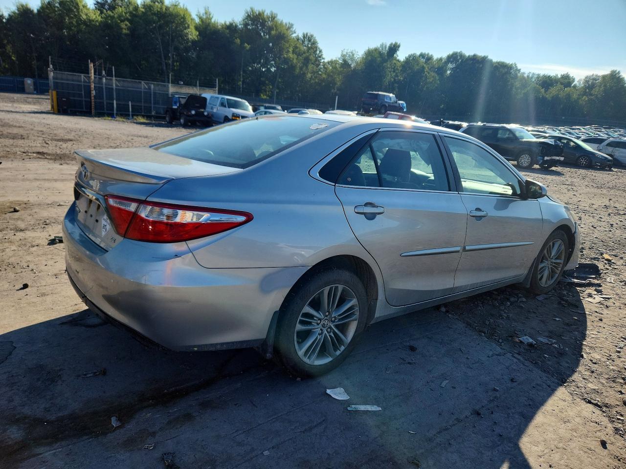 2015 TOYOTA CAMRY SE — снимка 3
