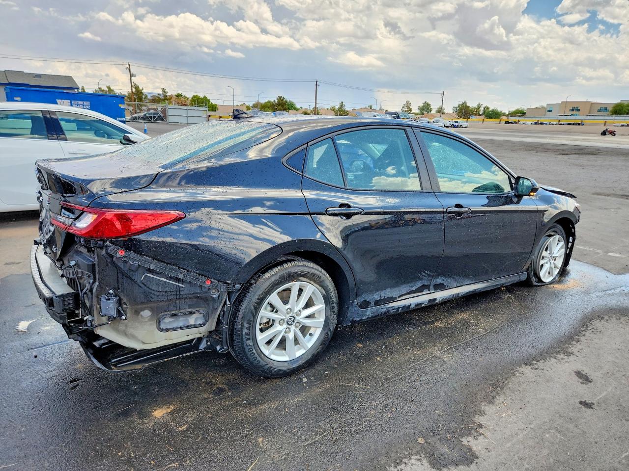 2025 TOYOTA CAMRY LE — снимка 3