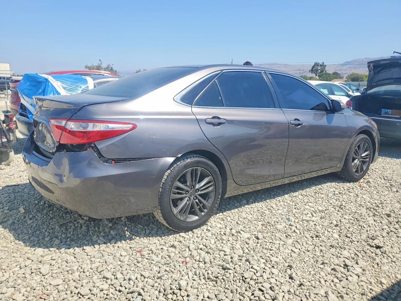 2016 TOYOTA CAMRY SE — снимка 3