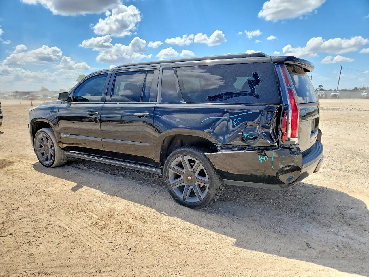 2015 CADILLAC ESCALADE ESV PREMIUM — снимка 2