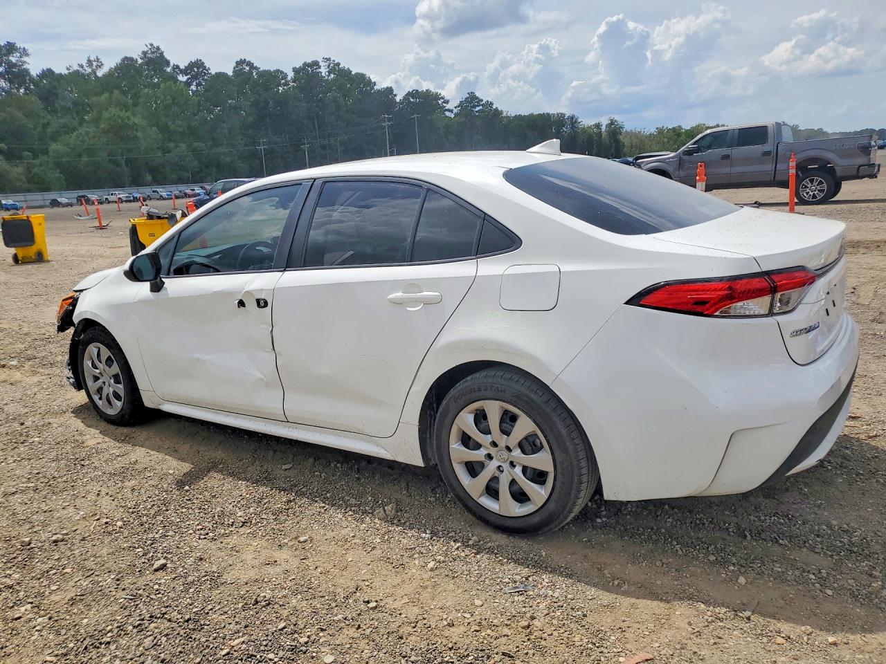 2020 TOYOTA COROLLA LE — снимка 2
