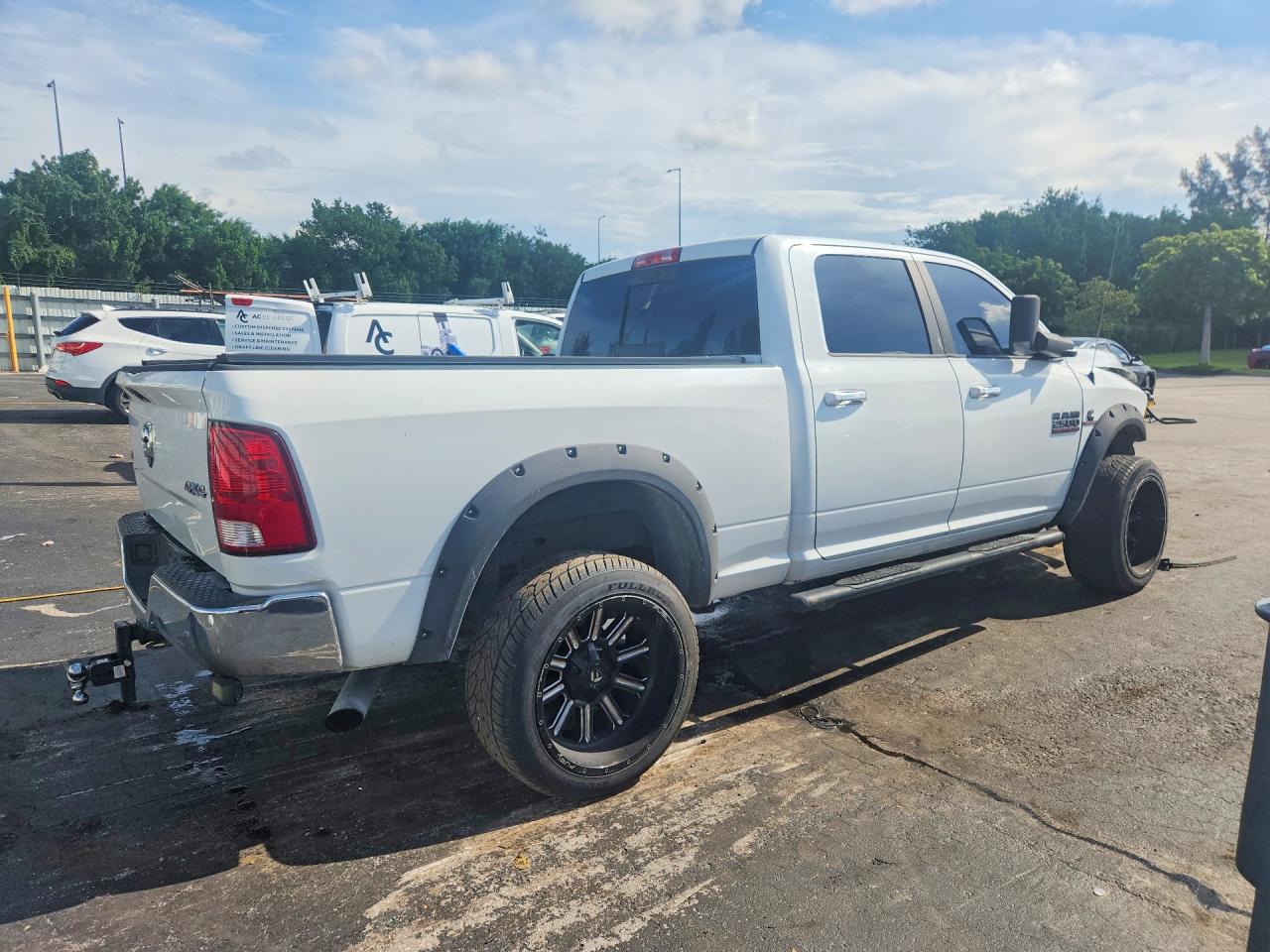2017 RAM 2500 SLT — снимка 3