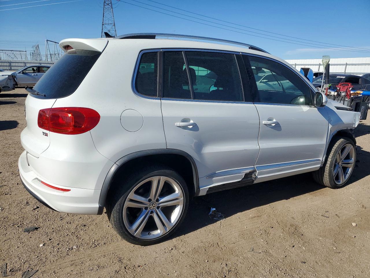 2016 VOLKSWAGEN TIGUAN S — снимка 3