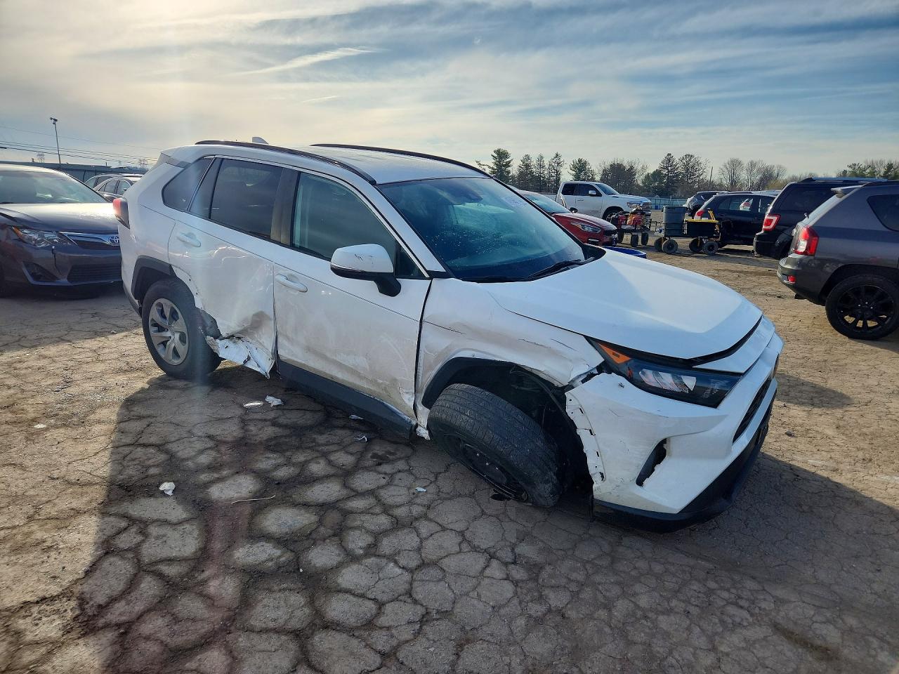 2020 TOYOTA RAV4 LE — снимка 4