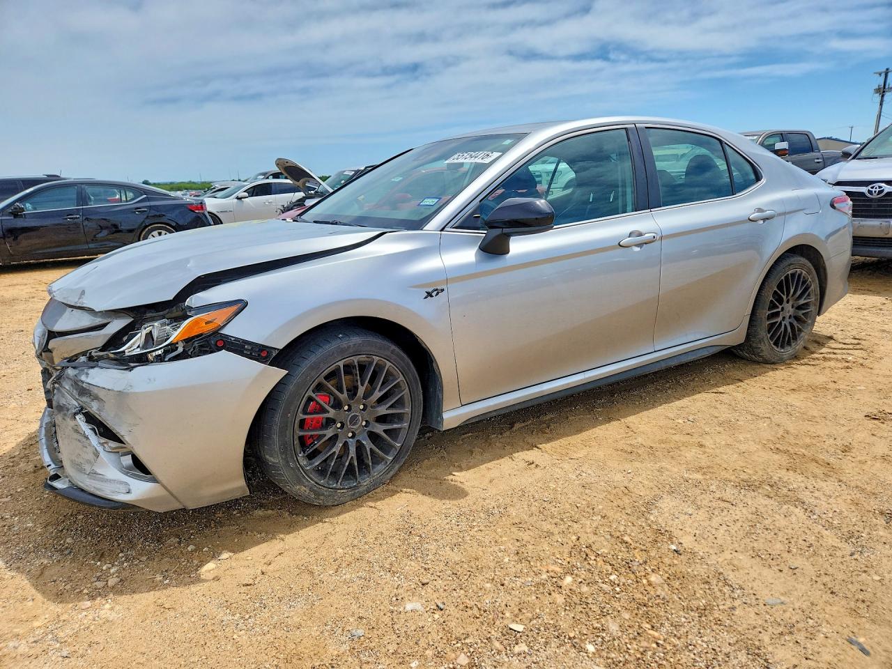 2019 TOYOTA CAMRY SE