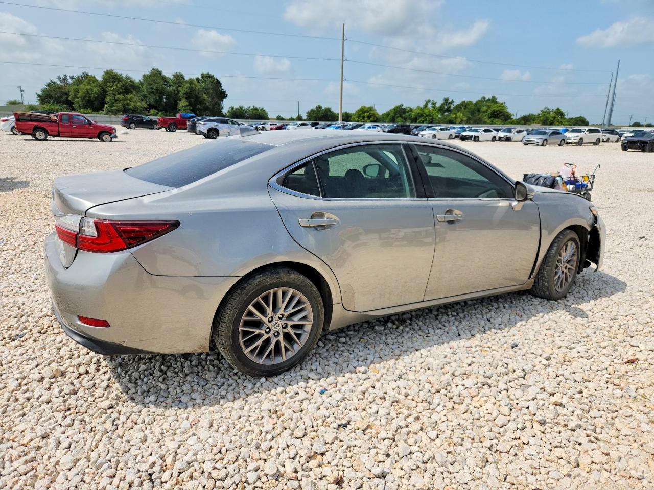 2016 LEXUS ES 350 — снимка 3
