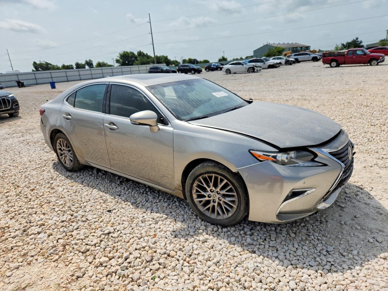 2016 LEXUS ES 350 — снимка 4