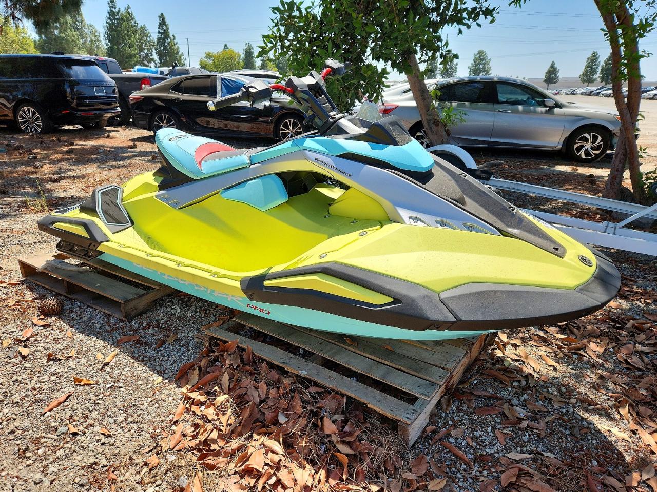 2025 YAMAHA VX DELUXE